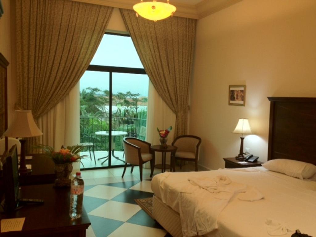 Atlantic Palace Hotel Pointe Noire Oda fotoğraf
